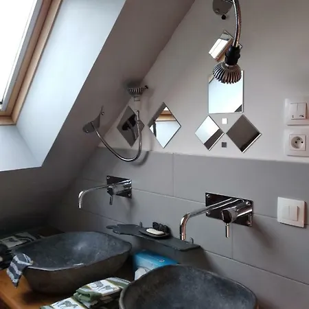 Maison Atypique Aux Portes D'angers Apartmán *